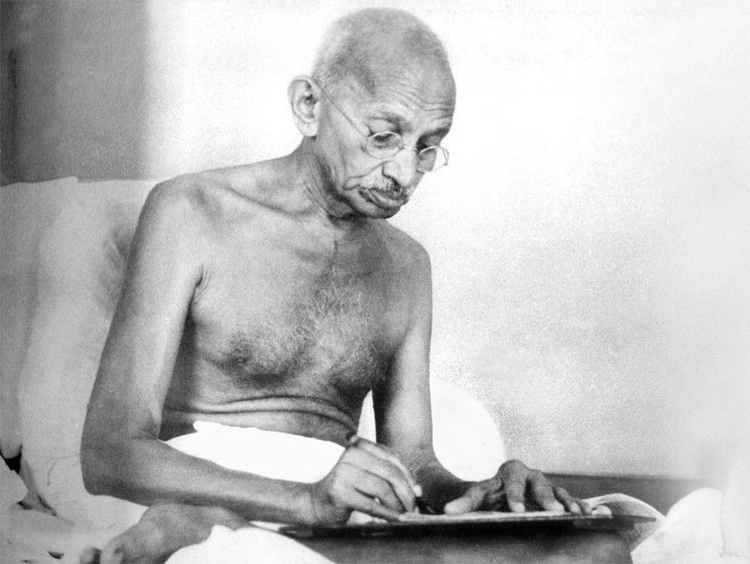 காந்தியெனும் இதழாளர்